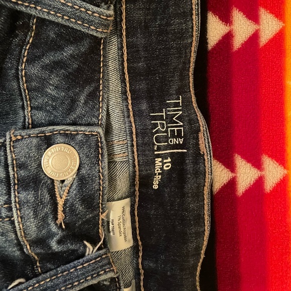 Time & Tru Jeans - Picture 2 of 2